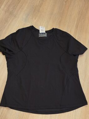 Avalanche Black Short-Sleeve Ribbed Crew Tee